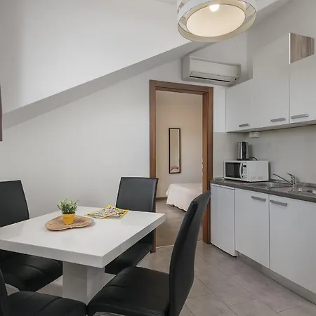 Bed & Breakfast Sky 4*