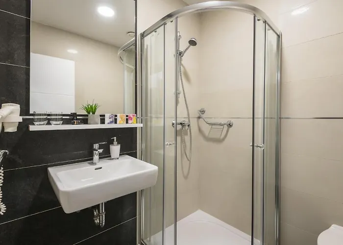 Bed and Breakfast Sky